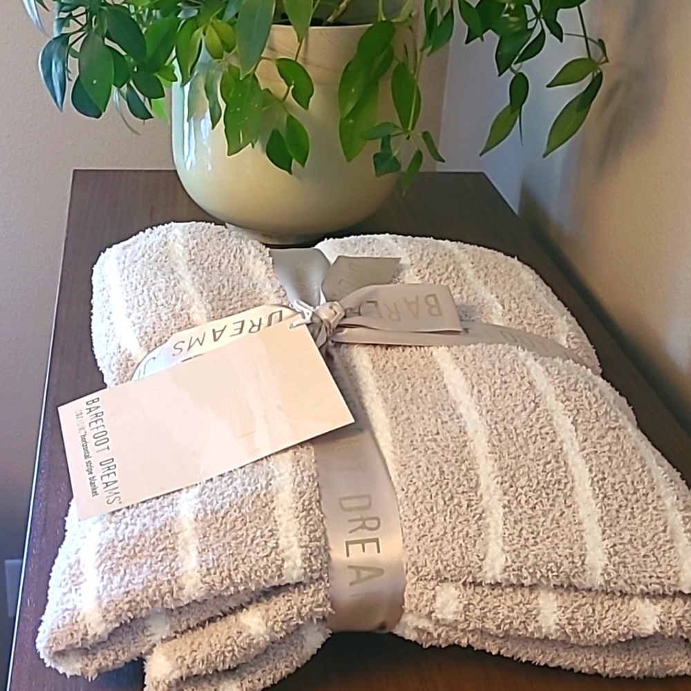 Barefoot Dreams CozyChic Stripe Blanket 45x60  Beige/Cream NWT